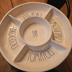 Rae Dunn large veggie tray